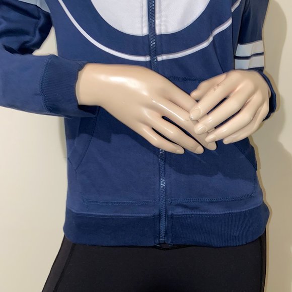 True Religion Women's Zip Up Hoodie - M - Picture 3 of 12